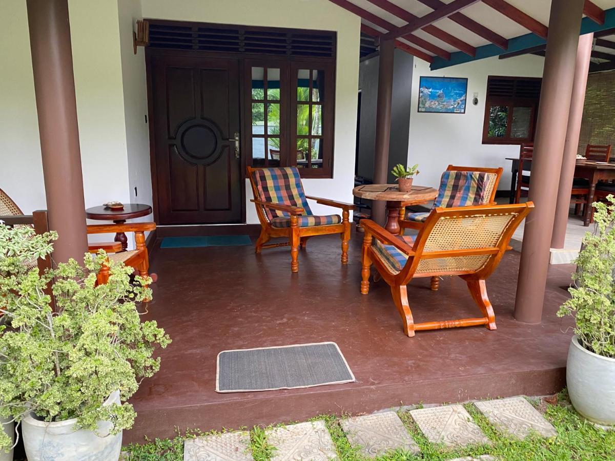 See Turtle Villa Тангалла Экстерьер фото