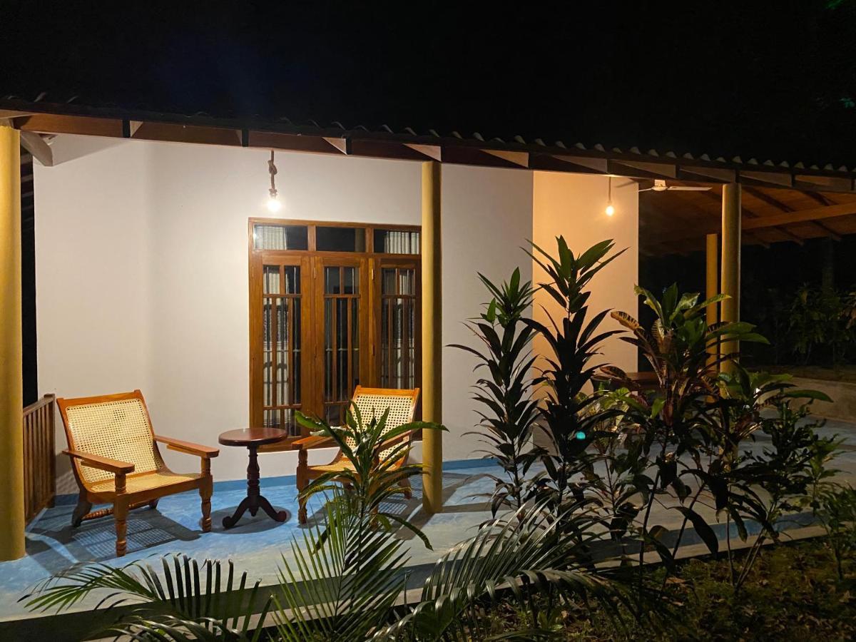 See Turtle Villa Тангалла Экстерьер фото