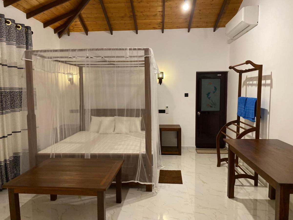 See Turtle Villa Тангалла Экстерьер фото