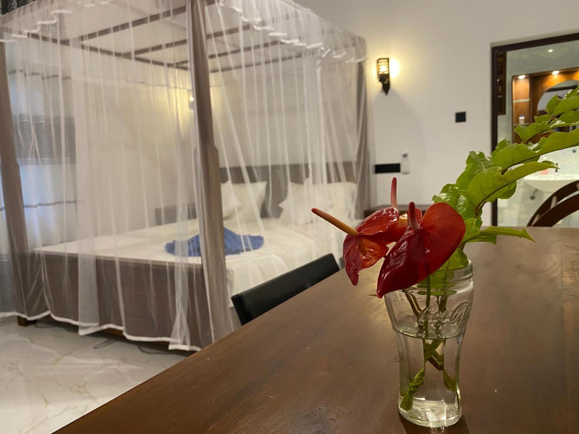 See Turtle Villa Тангалла Экстерьер фото